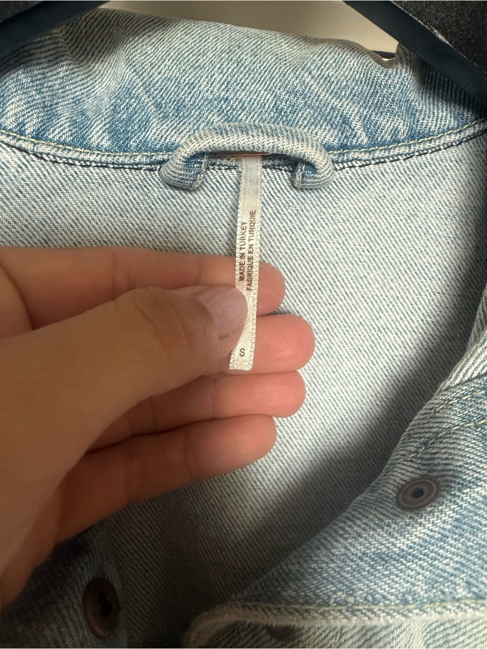 Free People Faded Light Blue Cropped Denim Jacket - Picture 7 of 7